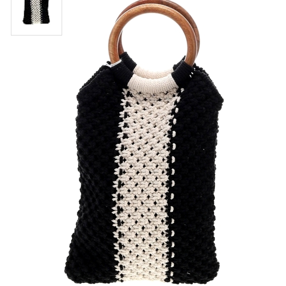 Hi, it's Yvonne! - Picture 5 of 15